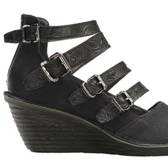otbt black wedges